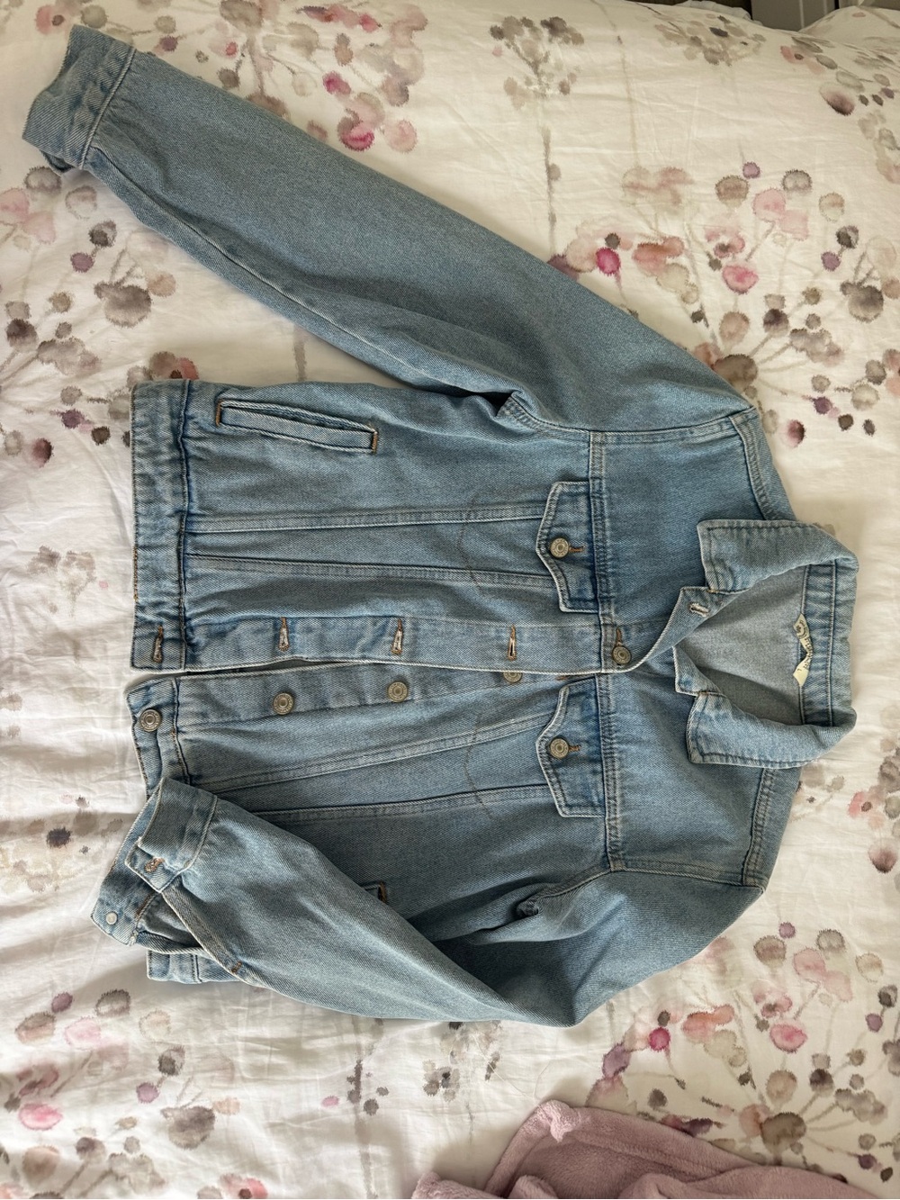 Light Wash Denim Jacket for Women - Classic Jean Jacket 100% cotton